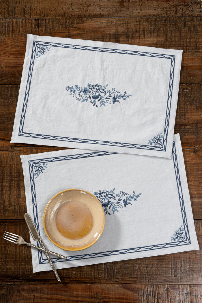 sapphire bloom Table placemat